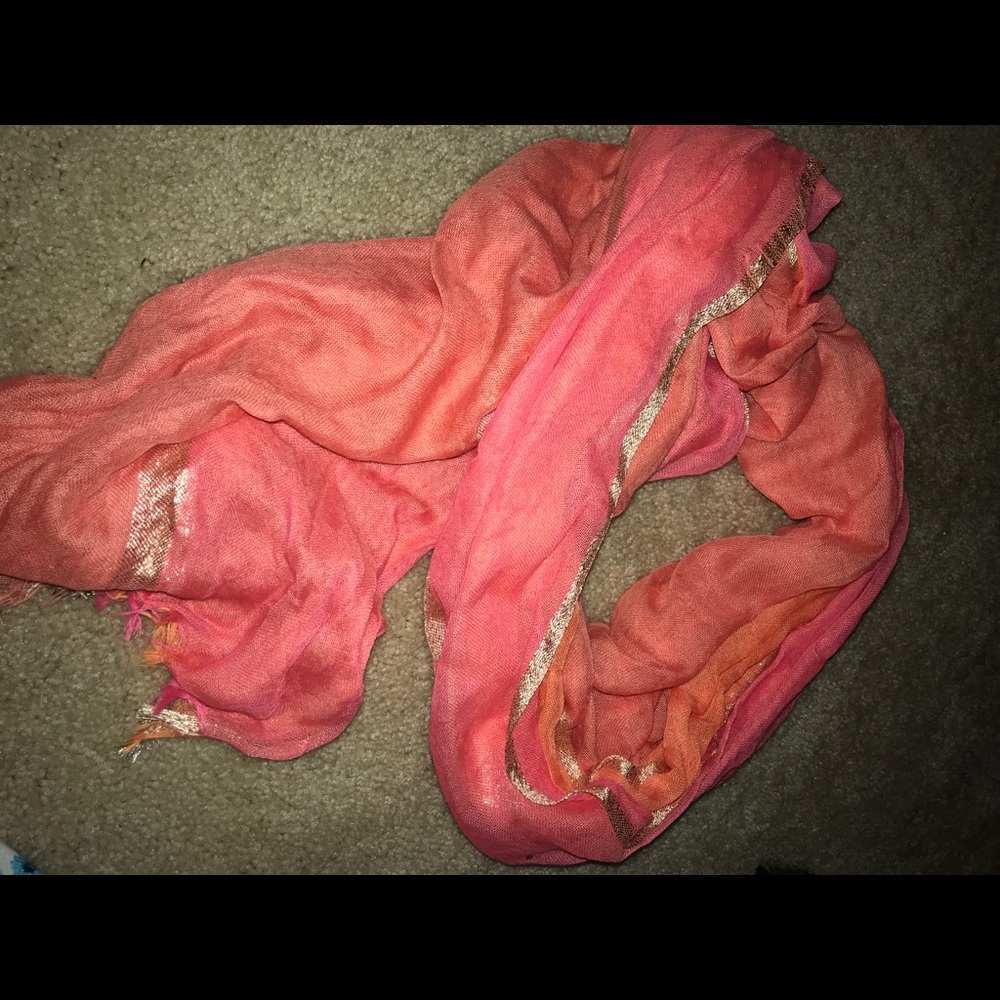 Scarfs! - Picture 4 of 7
